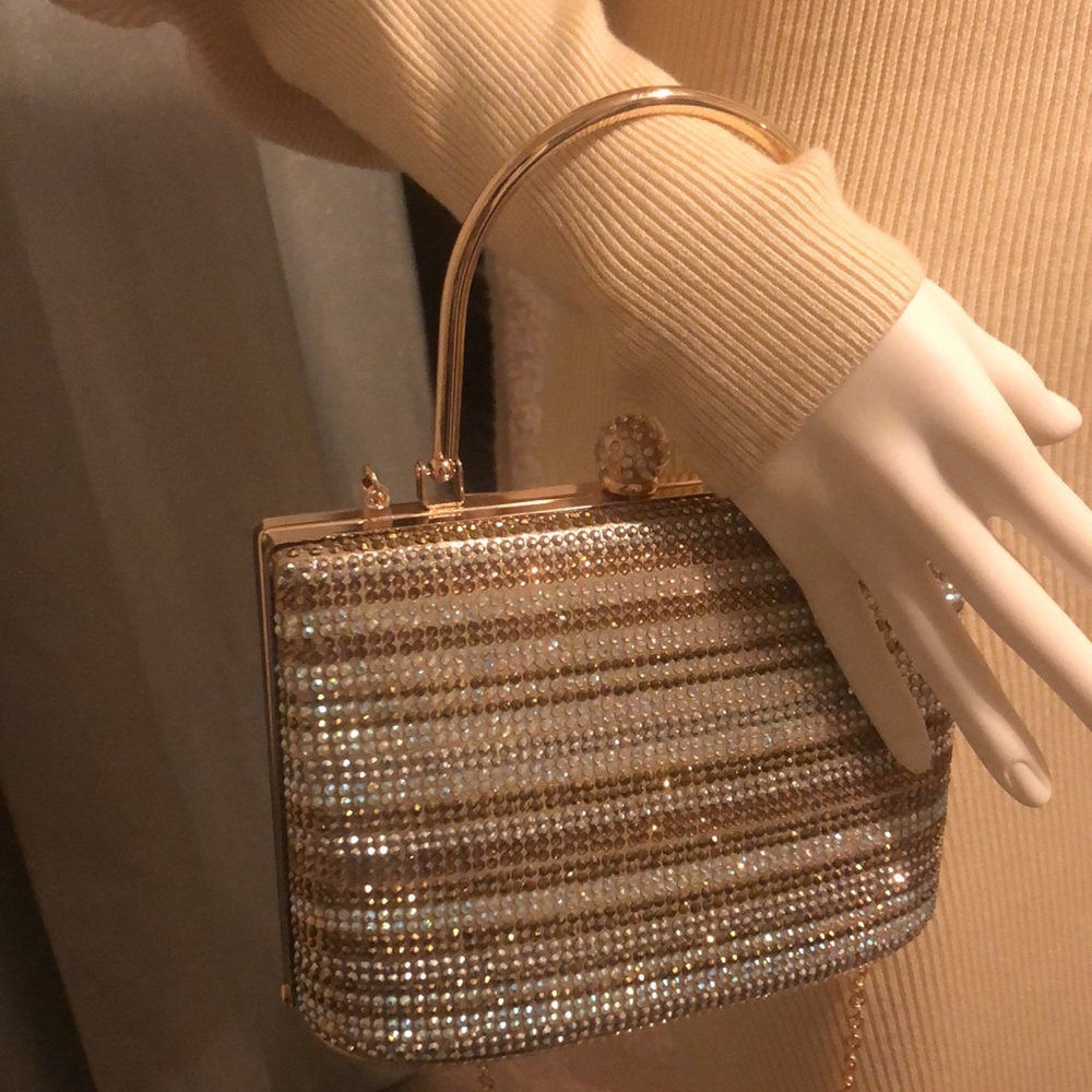 Elegant evening handbag - Picture 2 of 15